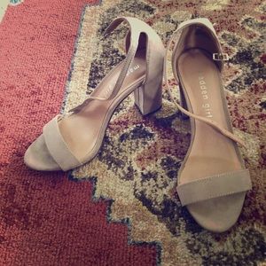 Taupe Madden Girl Beella heels - Size 6
